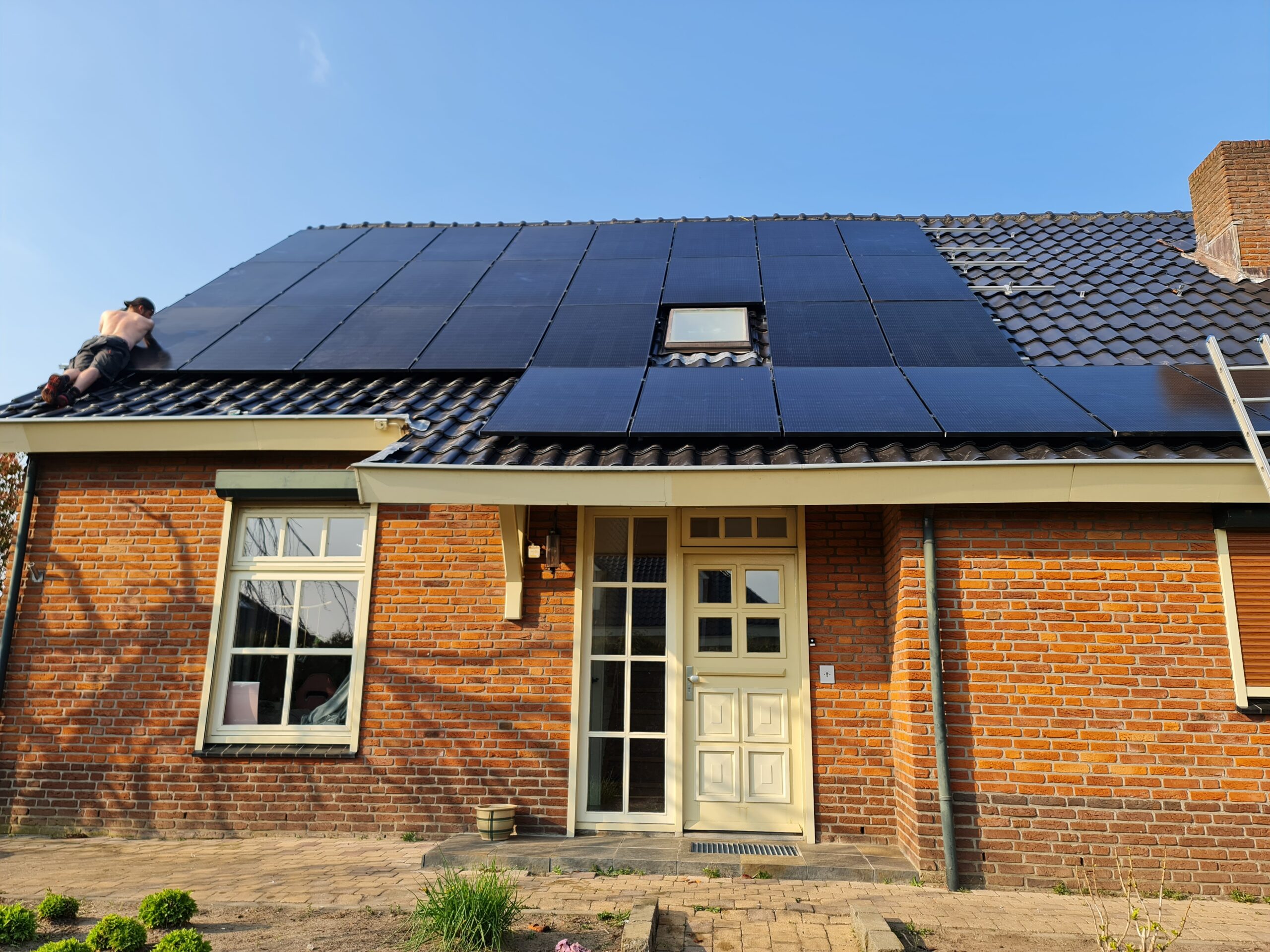 zonnepanelen op nieuw pannendak